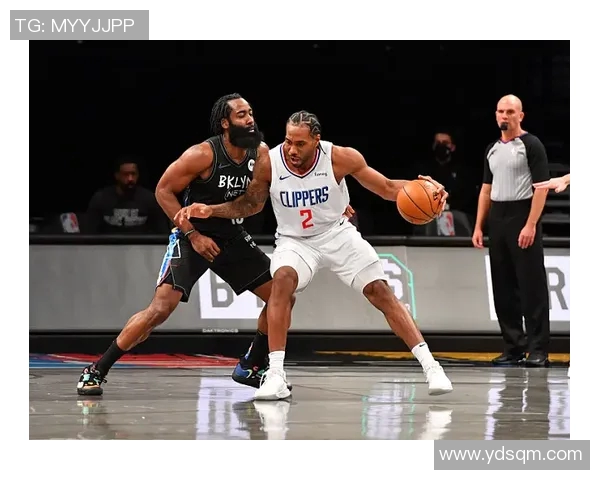 篮网与快船下半场激战回顾球员表现与战术分析全景呈现